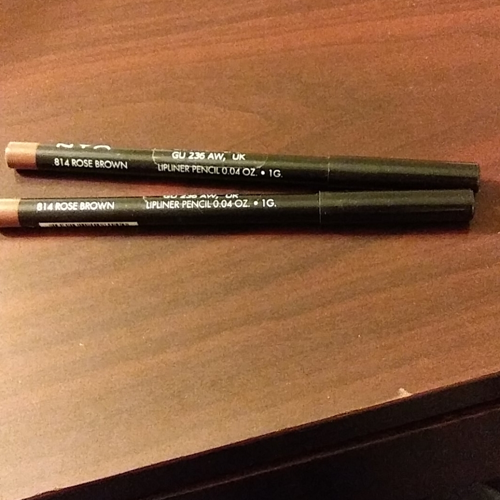 Lip liner